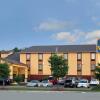 Отель Americas Best Value Inn & Suites Clinton Jackson в Клинтоне