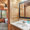 Отель Cougar Crossing Vista - HotTub Pool View, фото 38
