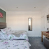 Отель Room in Guest Room - Apple House Wembley - Family Room With Shared Bathroom, фото 5