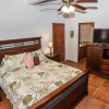 Отель Gecko Getaway 2 Bedroom Condo by RedAwning, фото 12