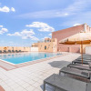 Отель LUX Holiday Home - IBN Residence 2, фото 13