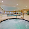 Отель Holiday Inn Express and Suites Kincardine, фото 13