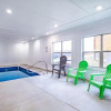 Отель Swimming Bears Lodge 1 with Indoor Pool and Hot Tub, фото 15