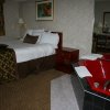 Отель Lexington Inn & Suites Windsor, фото 12