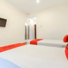 Отель RedDoorz Plus @ Karebosi Area 2, фото 13