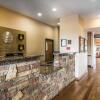 Отель Comfort Inn & Suites, фото 12