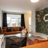 Отель Champagne House - 3 Bedroom Townhouse, фото 24
