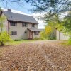 Отель Charming Putney Home: Porch, Grill & Hiking Trails, фото 17