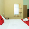 Отель RedDoorz near Alun Alun Madiun, фото 20