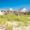 Отель Beside the Sea by Oak Island Accommodations, фото 17