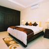 Отель Longtail Suites, фото 2