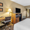 Отель Comfort Inn & Suites South Hill I-85, фото 40