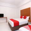 Отель OYO 89888 Dz Residence Guest House, фото 11
