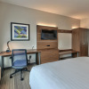 Отель Holiday Inn Express & Suites Houston East - Beltway 8, an IHG Hotel, фото 5