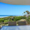 Отель Shoreline Six With Ocean Views To See The Whales, фото 14