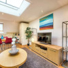 Отель JOIVY Quiet Mews Street Apartment in the Heart of Edinburgh, фото 11