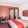 Отель Rodeway Inn & Suites, фото 17