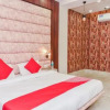 Отель OYO 24972 Hotel Crown Inn, фото 12