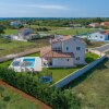 Отель Stylish Villa With Pool and Fenced Garden,ideal for Relaxing Family Holidays, фото 31