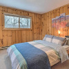 Отель Relaxing Home Mins From Mt Snow, Hiking, & Lakes, фото 4