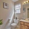 Отель Bright Townhome < 10 Mi to Dtwn Kansas City!, фото 28