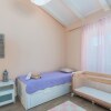 Отель Modern Holiday House Favola In Funtana For 7 Persons Near The Beach, фото 6