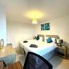 Отель Stevenage - 2 Bedroom Apartment, Free Wifi & Balcony Upto 5 guests, фото 8