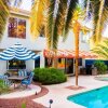 Отель Laredo Legato 4 bd 3 ba Sparkling Pool & Spa! в Лас-Вегасе