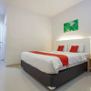 Отель RedDoorz Plus @ Idjen Boulevard Malang, фото 5
