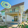 Отель PELICAN BEACH Private Ocean Front Beach House- Sleeps 10 Bring your Surf Boards Newly Renovate, фото 1