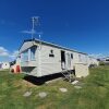 Отель Remarkable 5-bed Cabin in Clacton-on-sea в Клактон-он-Си