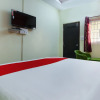 Отель S V Residency by OYO Rooms, фото 3