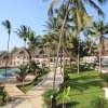 Отель Paradise Beach Resort в Марумби