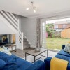 Отель Ascot Pet Friendly 4 Bed House Parking в Аскоте