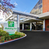 Отель Holiday Inn Oakville Centre, an IHG Hotel, фото 1