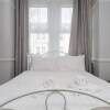 Отель 3 Bedroom House In Central Wimbledon, фото 14