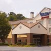 Отель Fairfield Inn & Suites Atlanta Kennesaw в Кеннесоу