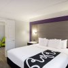 Отель La Quinta Inn & Suites by Wyndham Birmingham Hoover, фото 50