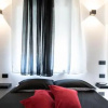 Отель Black & White Suite, фото 1
