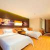 Отель IU Hotels·Kunming Xichang Road Jinma Biji Fang, фото 3