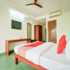 Отель OYO 15226 Crystal Residency, фото 4