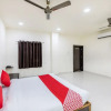 Отель OYO 40682 Hotel Lake City Pride, фото 18