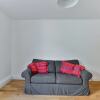 Отель 2BR Apartment - 10mins to Canary Wharf!, фото 5