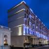 Отель Radisson Blu Edwardian Vanderbilt Hotel, London в Лондоне