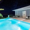 Отель Luxury Villa Pax With Heated Infinity Pool, 8 Sleeps, фото 18