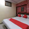 Отель OYO 24437 Oxford Deluxe, фото 5