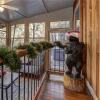 Отель Lil Bear's Den, 3 Bedrooms, Hot Tub, Deck, Wifi, Sleeps 8, фото 2