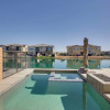 Отель Lakefront Indio Abode: Pool, Steps to Golf Courses, фото 19