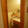 Отель Baker Rim Cabin 32 - A Cute, Private, 2-story Family Cabin, фото 5