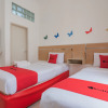 Отель RedDoorz near Alun Alun Bandung 3, фото 13
